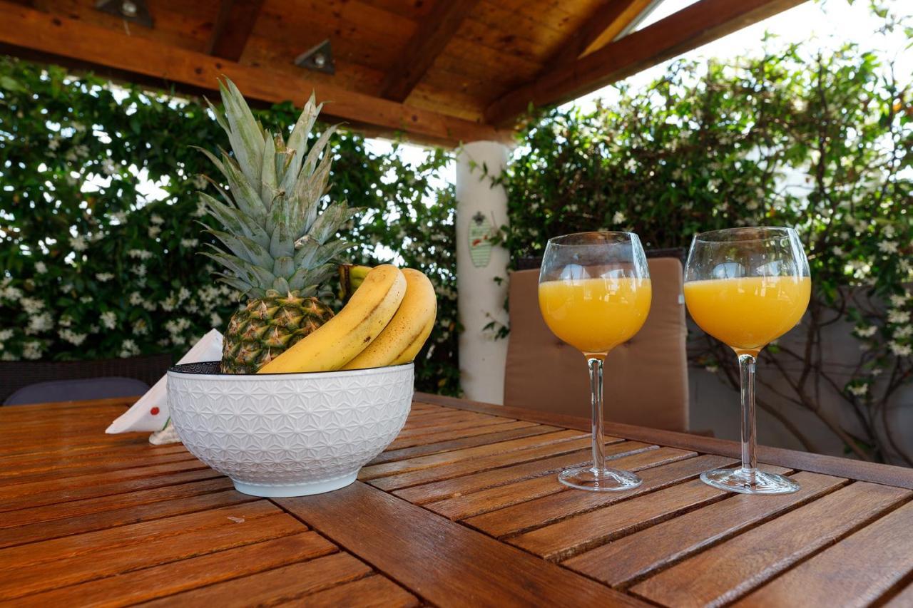 Malo Ferienvilla Privlaka, Pool, Boje, Wi-Fi, Wallbox 普利拉卡 外观 照片